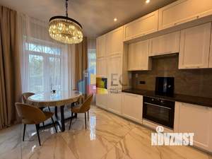 3-к квартира, вторичка, 106м2, 1/6 этаж