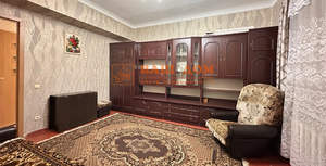 2-к квартира, вторичка, 43м2, 1/4 этаж