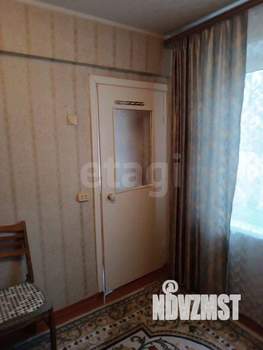 4-к квартира, вторичка, 58м2, 1/5 этаж