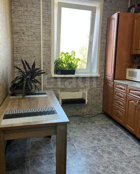4-к квартира, вторичка, 81м2, 3/9 этаж