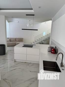 5-к квартира, вторичка, 237м2, 3/8 этаж