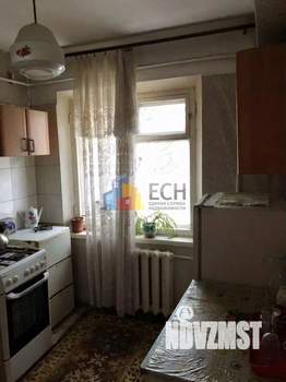 3-к квартира, вторичка, 58м2, 5/5 этаж