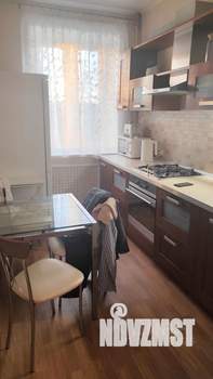 2-к квартира, вторичка, 56м2, 3/3 этаж
