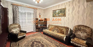 2-к квартира, вторичка, 43м2, 1/4 этаж