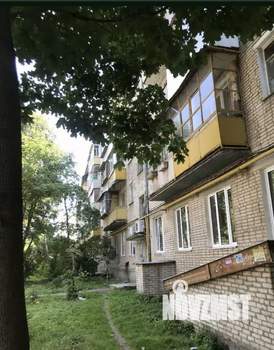 2-к квартира, вторичка, 39м2, 3/5 этаж