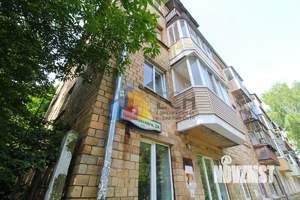 2-к квартира, вторичка, 43м2, 1/4 этаж