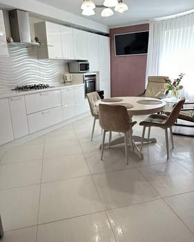 2-к квартира, вторичка, 68м2, 3/10 этаж