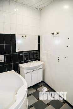 3-к квартира, вторичка, 60м2, 1/1 этаж