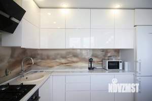 3-к квартира, вторичка, 74м2, 4/5 этаж