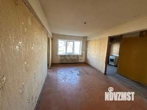2-к квартира, вторичка, 45м2, 1/5 этаж