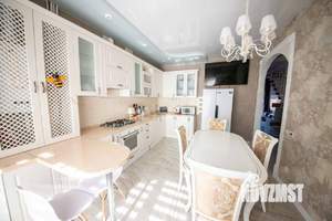 4-к квартира, вторичка, 122м2, 1/2 этаж