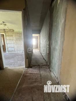 4-к квартира, вторичка, 60м2, 5/5 этаж