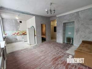 3-к квартира, вторичка, 59м2, 1/2 этаж