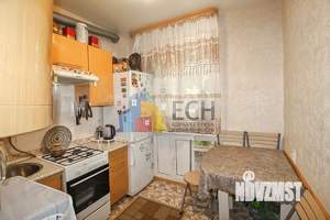 2-к квартира, вторичка, 43м2, 1/4 этаж