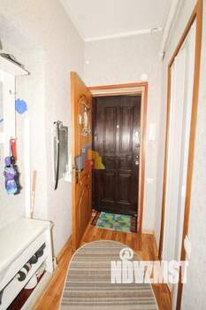 2-к квартира, вторичка, 43м2, 1/4 этаж