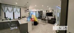 3-к квартира, вторичка, 126м2, 10/17 этаж