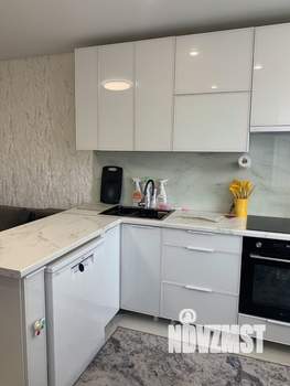 2-к квартира, вторичка, 58м2, 1/17 этаж