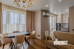 3-к квартира, вторичка, 70м2, 8/25 этаж