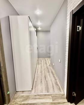 2-к квартира, вторичка, 57м2, 9/22 этаж