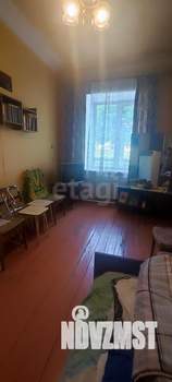 2-к квартира, вторичка, 46м2, 1/4 этаж