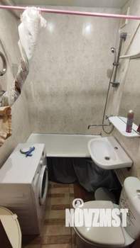 2-к квартира, вторичка, 43м2, 1/4 этаж