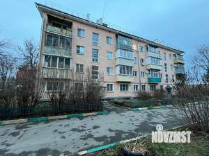 2-к квартира, вторичка, 41м2, 1/4 этаж