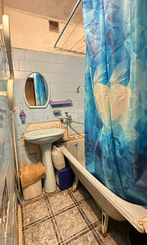 3-к квартира, вторичка, 63м2, 1/5 этаж