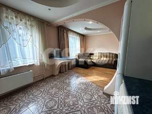 3-к квартира, вторичка, 68м2, 1/9 этаж