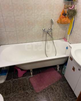 3-к квартира, вторичка, 58м2, 3/5 этаж