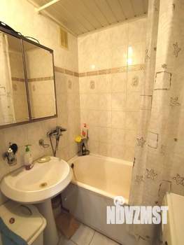 2-к квартира, вторичка, 50м2, 1/10 этаж