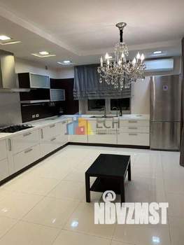 3-к квартира, вторичка, 126м2, 10/10 этаж