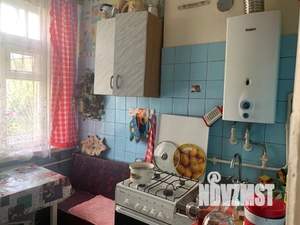 3-к квартира, вторичка, 62м2, 1/2 этаж