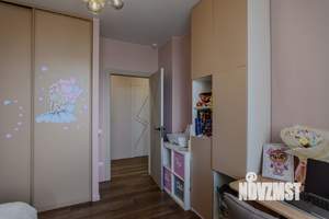 3-к квартира, вторичка, 70м2, 8/25 этаж