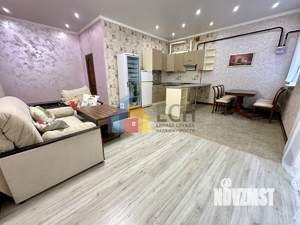 2-к квартира, вторичка, 62м2, 1/4 этаж