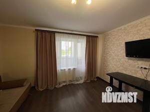 2-к квартира, вторичка, 58м2, 1/17 этаж