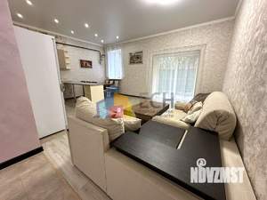 2-к квартира, вторичка, 62м2, 1/4 этаж