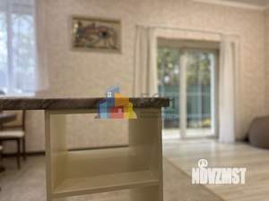 2-к квартира, вторичка, 62м2, 1/4 этаж