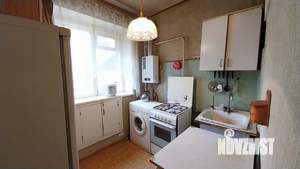 2-к квартира, вторичка, 39м2, 1/4 этаж