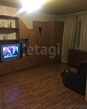 2-к квартира, вторичка, 45м2, 1/5 этаж