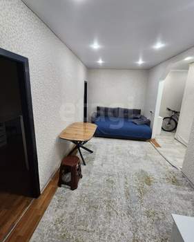 2-к квартира, вторичка, 43м2, 1/5 этаж