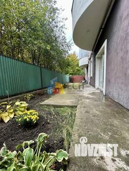 2-к квартира, вторичка, 62м2, 1/4 этаж