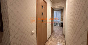 2-к квартира, вторичка, 43м2, 1/4 этаж