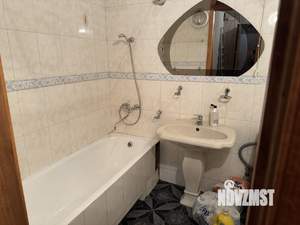 2-к квартира, вторичка, 52м2, 1/4 этаж