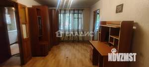 2-к квартира, вторичка, 42м2, 1/4 этаж