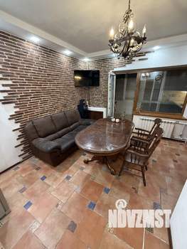 3-к квартира, вторичка, 111м2, 1/9 этаж